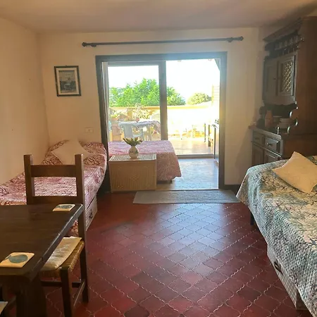 Marinella Con Vista Mare E Piscina, Costa Smeralda Apartment