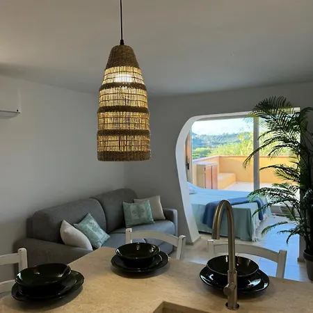 Con Vista Mare E Piscina, Costa Smeralda Lägenhet *